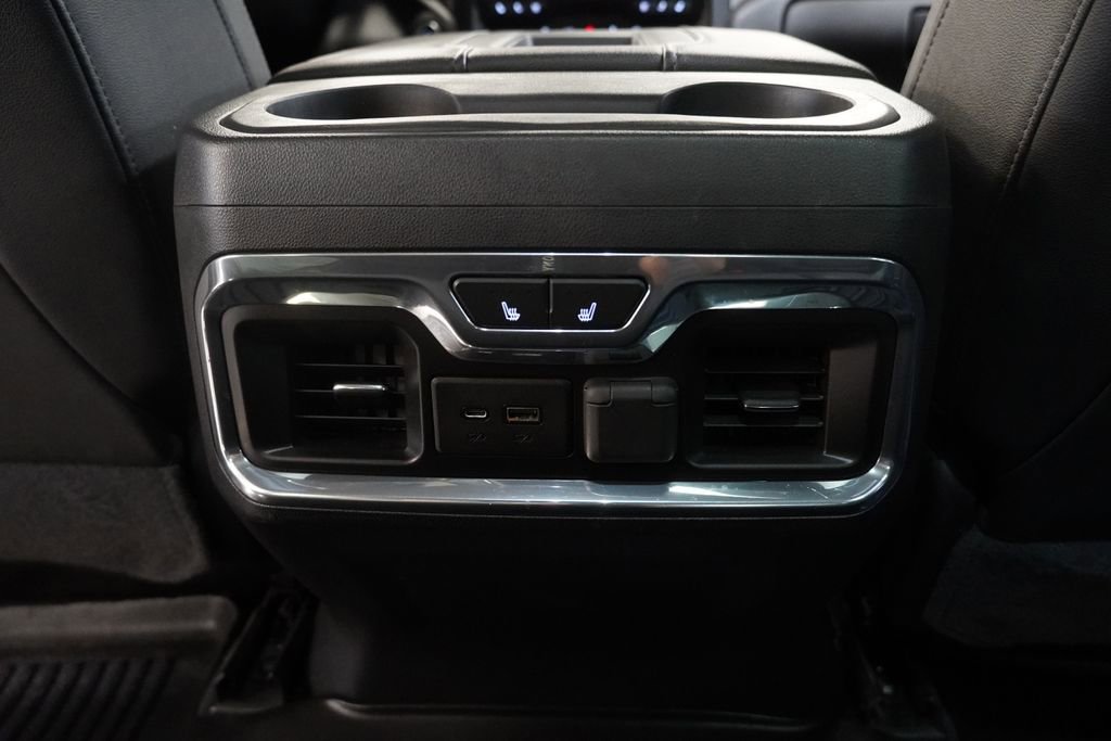 Used 2019 Chevrolet Silverado 1500 LTZ w/ LTZ Convenience Package AWD/4WD image 26