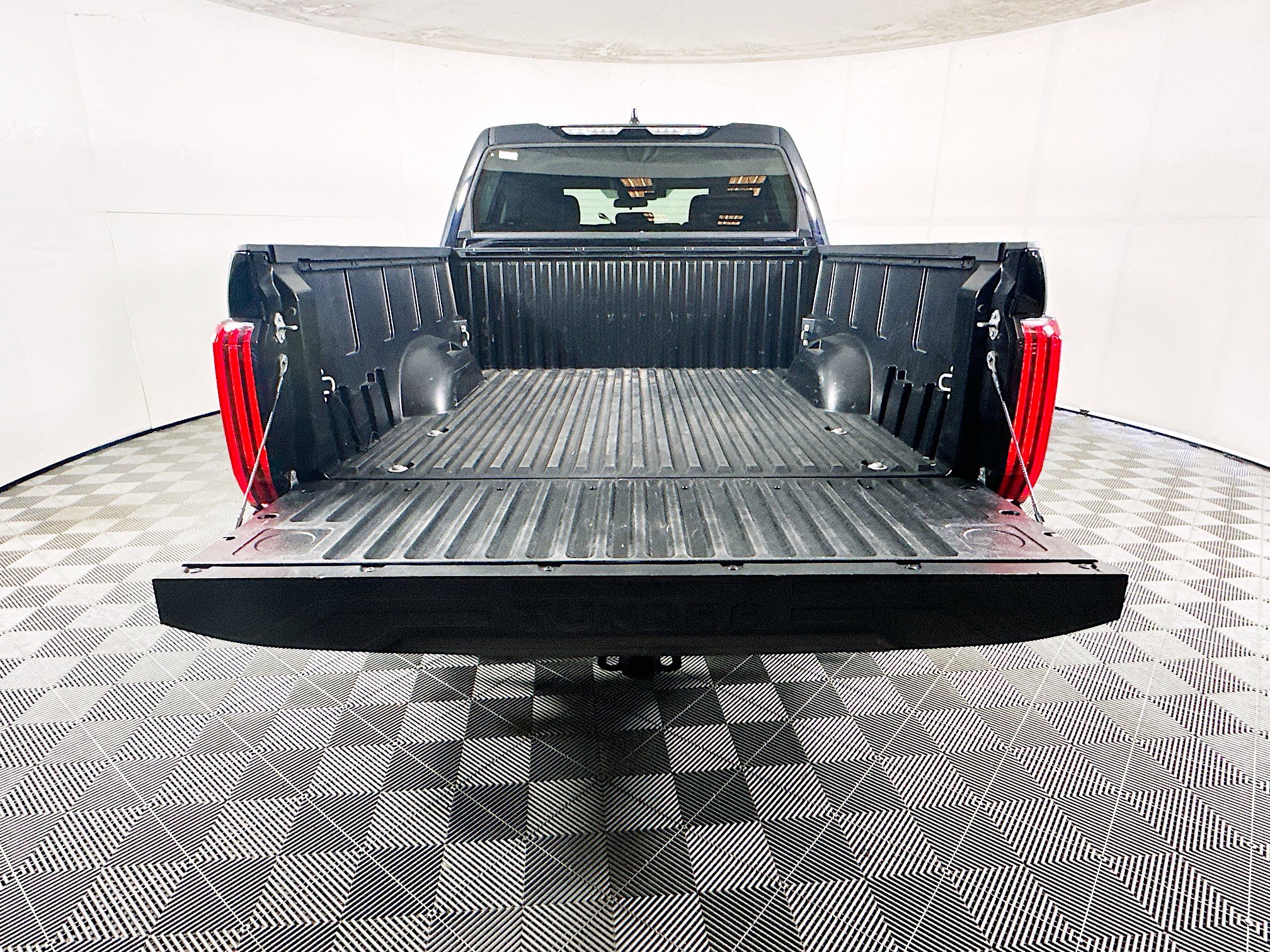Used 2023 Toyota Tundra SR5 w/ TRD Off-Road Package AWD/4WD image 31