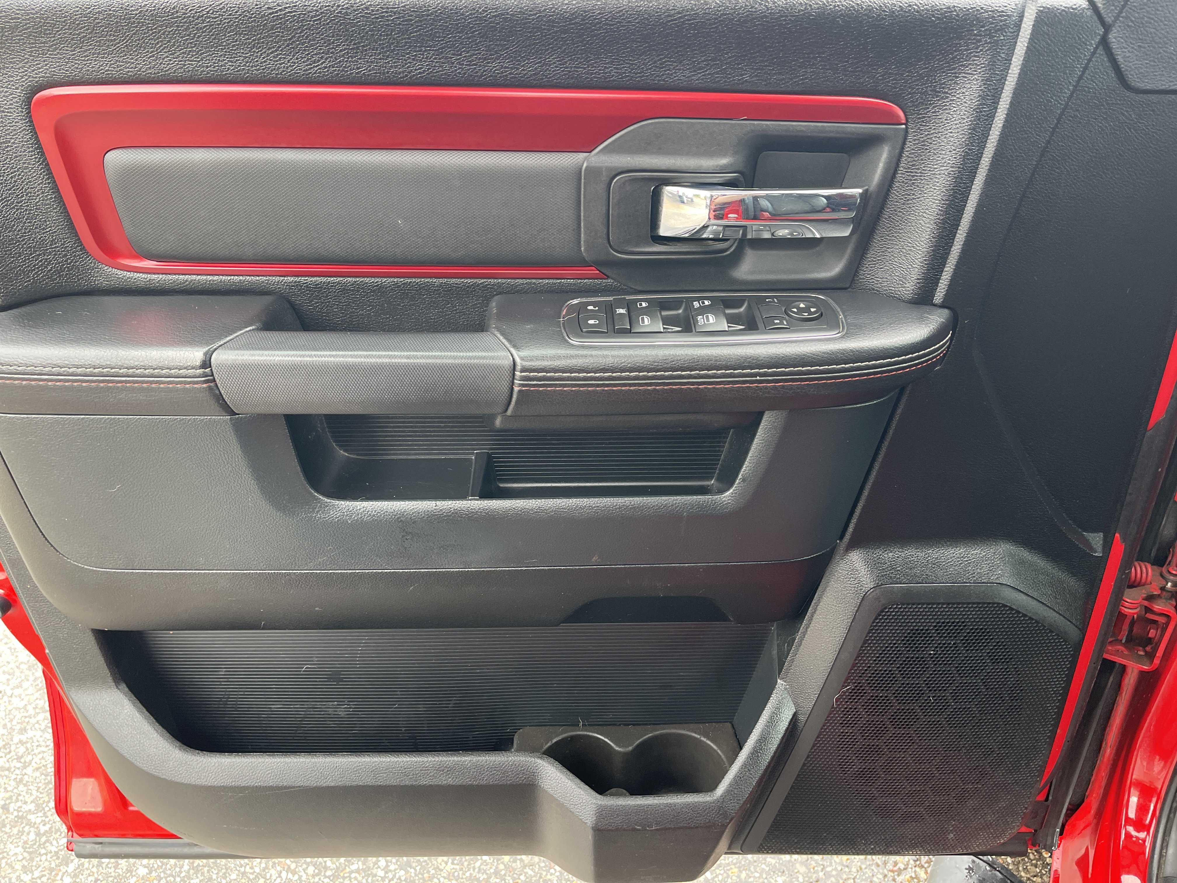 Used 2016 RAM 1500 Rebel AWD/4WD image 12
