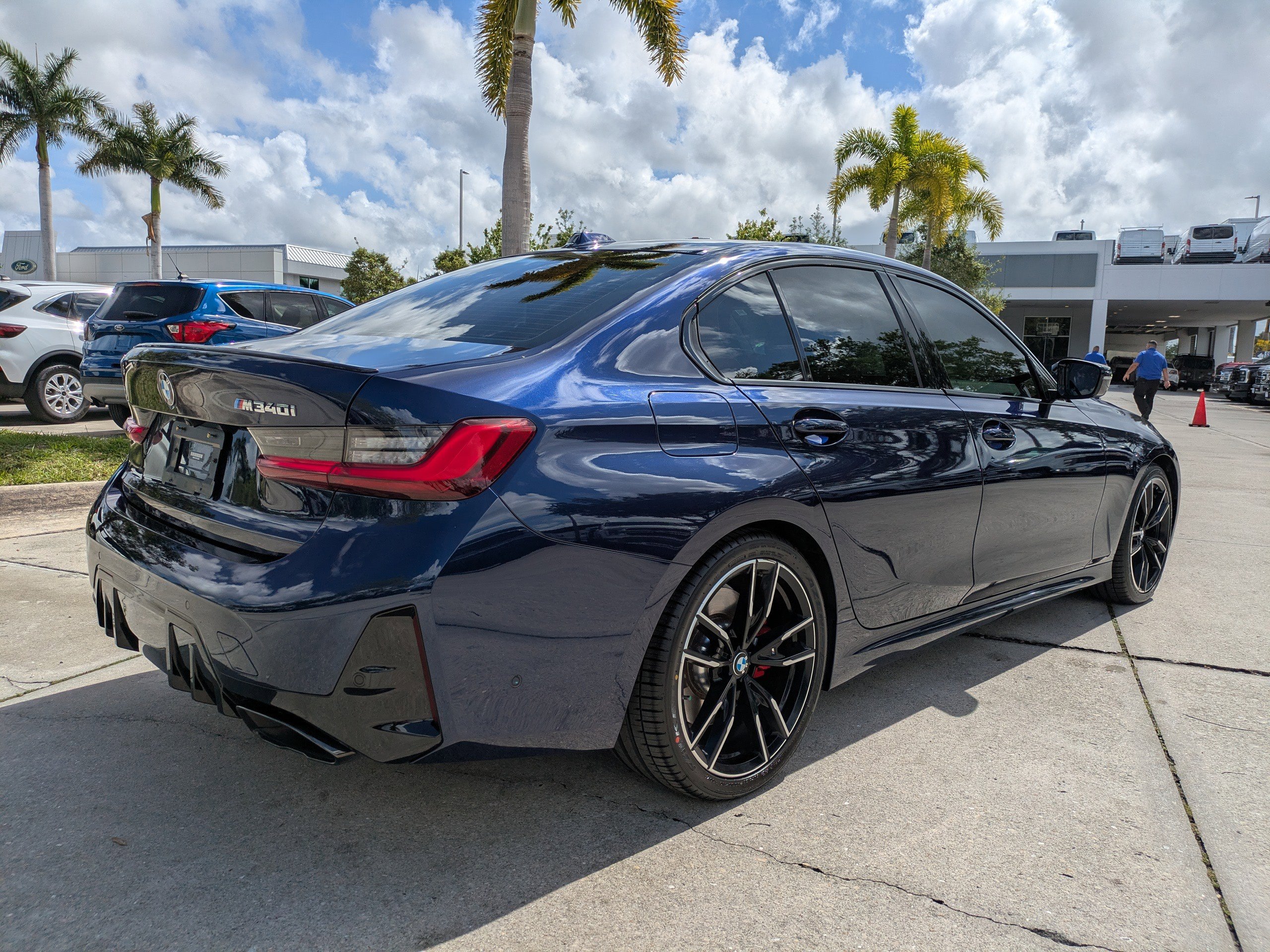 Used 2023 BMW M340i w/ Premium Package RWD image 4
