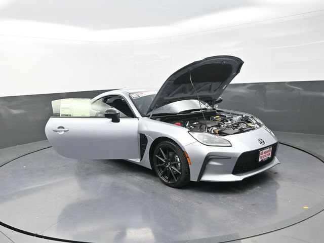 New 2025 Toyota GR86 Premium RWD image 31
