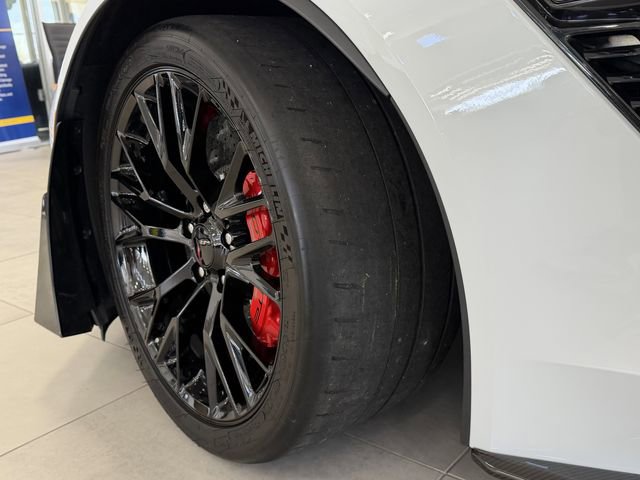 Used 2018 Chevrolet Corvette Z06 RWD image 33