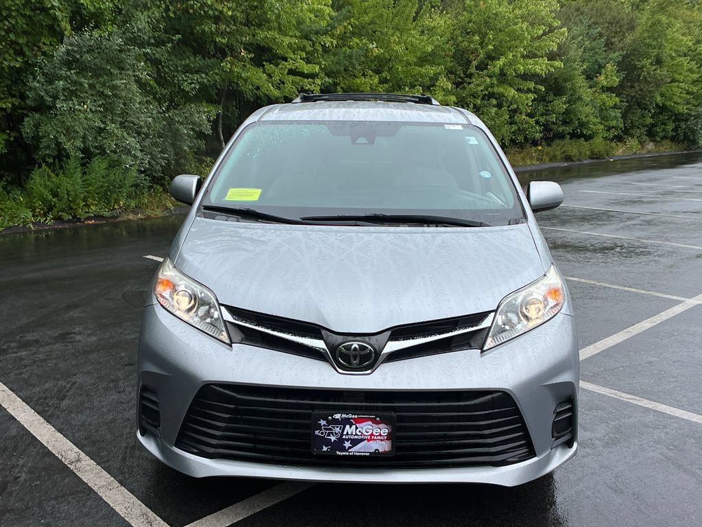 Used 2018 Toyota Sienna LE AWD/4WD image 8