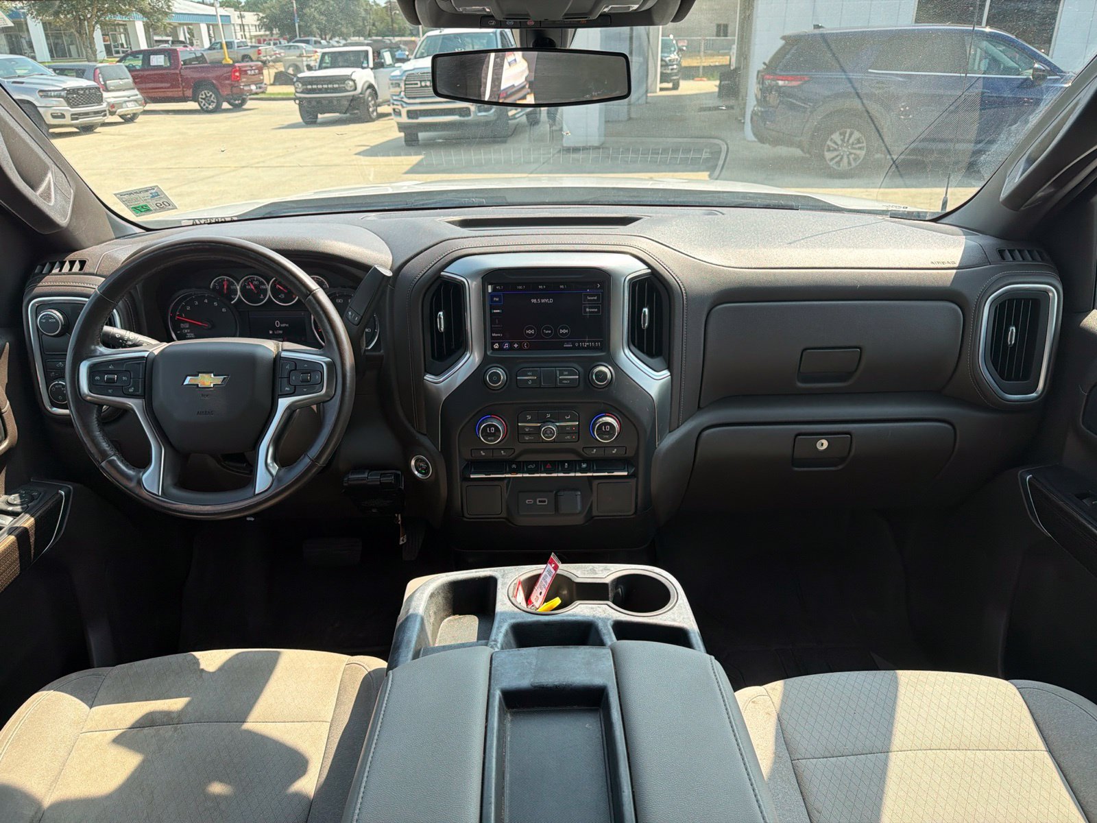 Used 2021 Chevrolet Silverado 1500 LT w/ Bed Protection Package RWD image 9