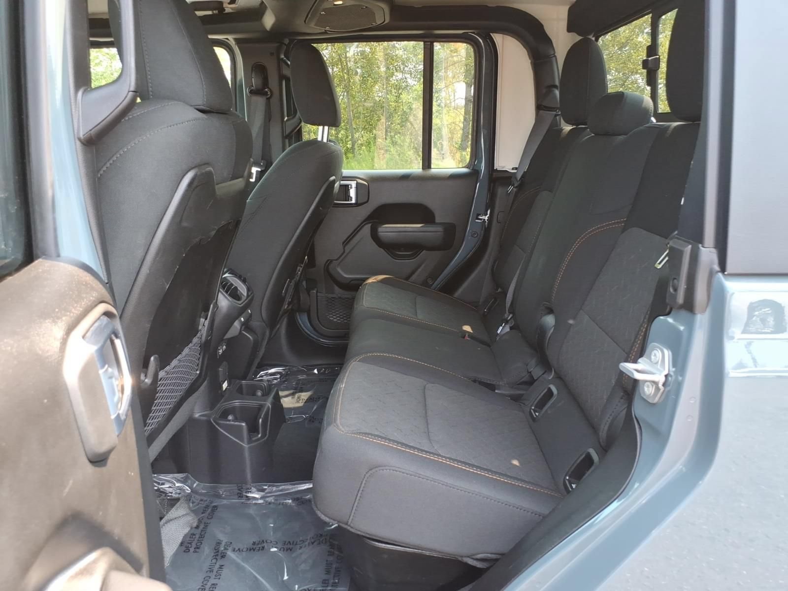 Used 2026 Jeep Gladiator Mojave AWD/4WD image 19