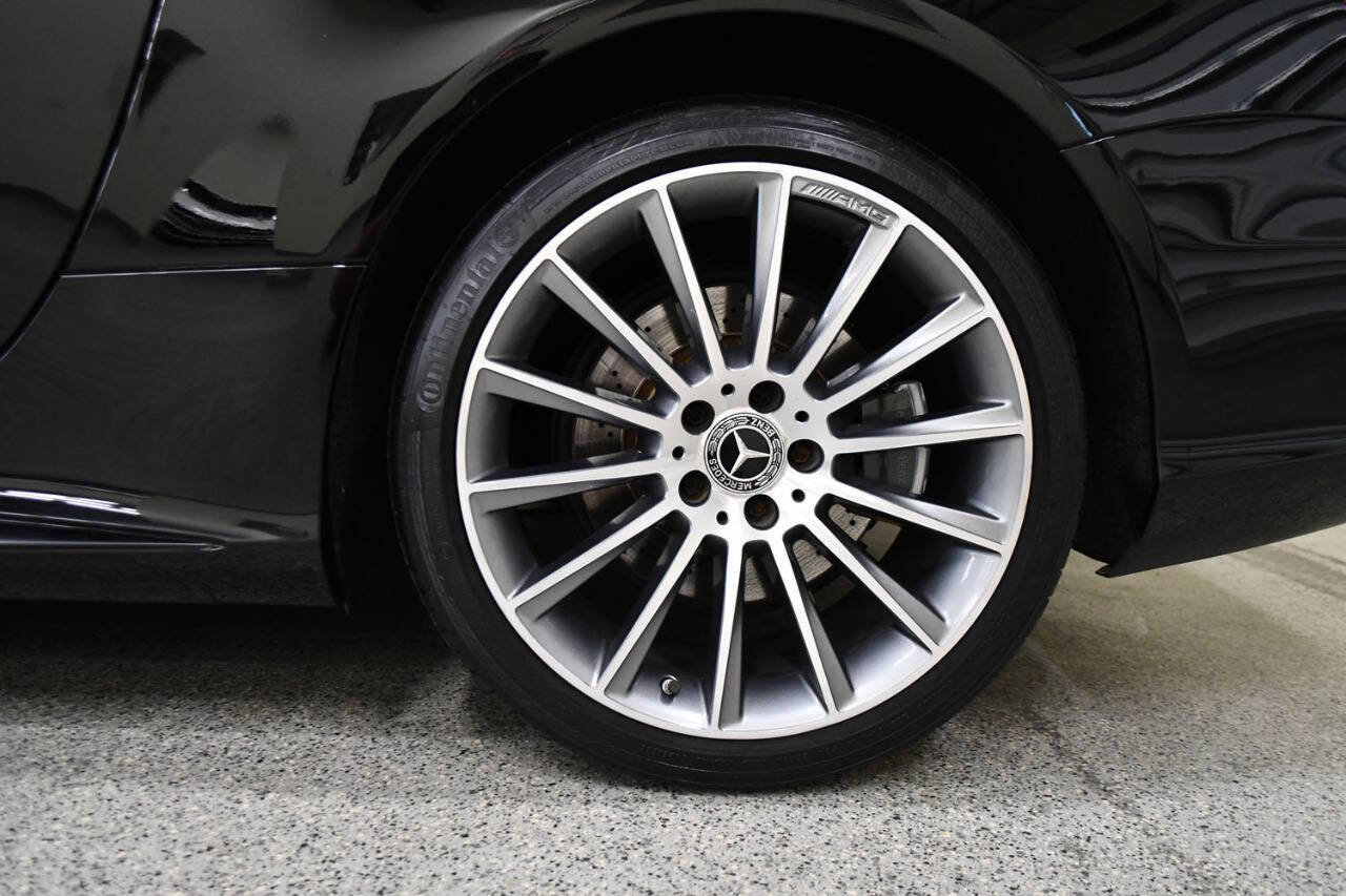 Used 2019 Mercedes-Benz SL 550 image 33