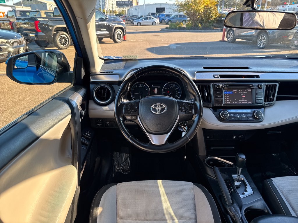 Used 2016 Toyota RAV4 XLE AWD/4WD image 13