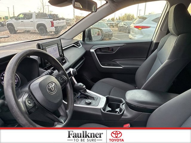 Certified 2019 Toyota RAV4 LE image 21