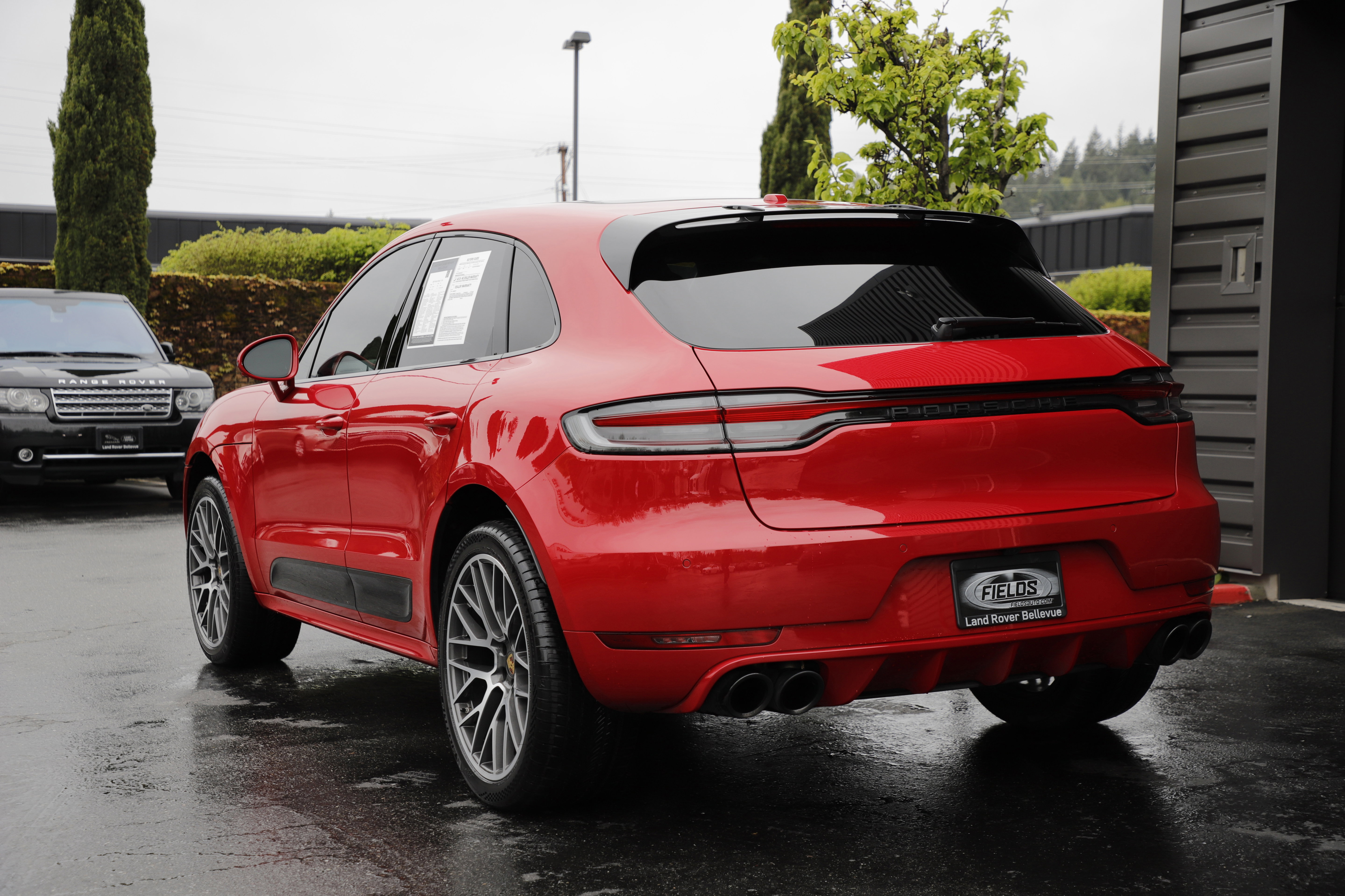 Used 2020 Porsche Macan Turbo image 6