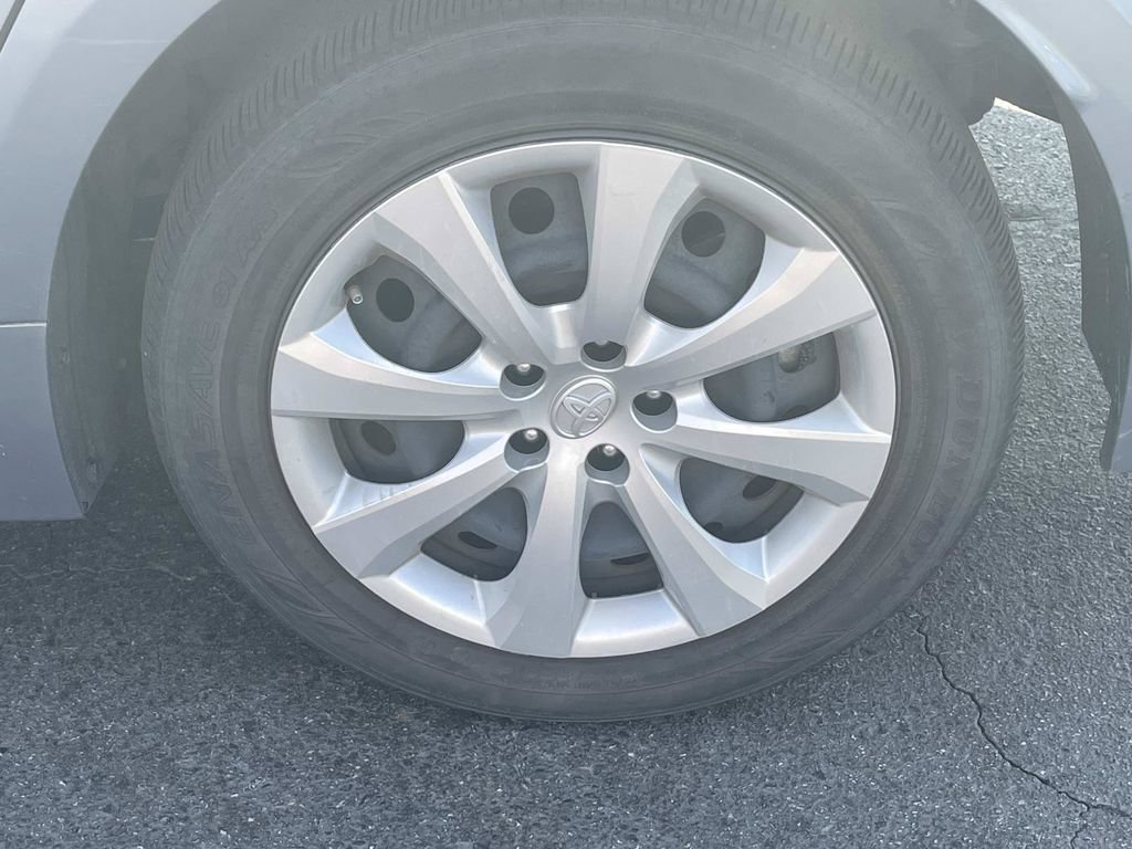 Used 2024 Toyota Corolla LE FWD image 12
