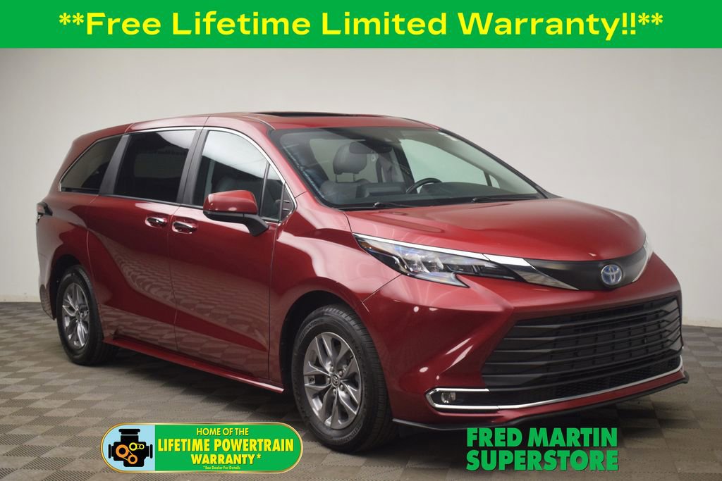 Used 2024 Toyota Sienna XLE