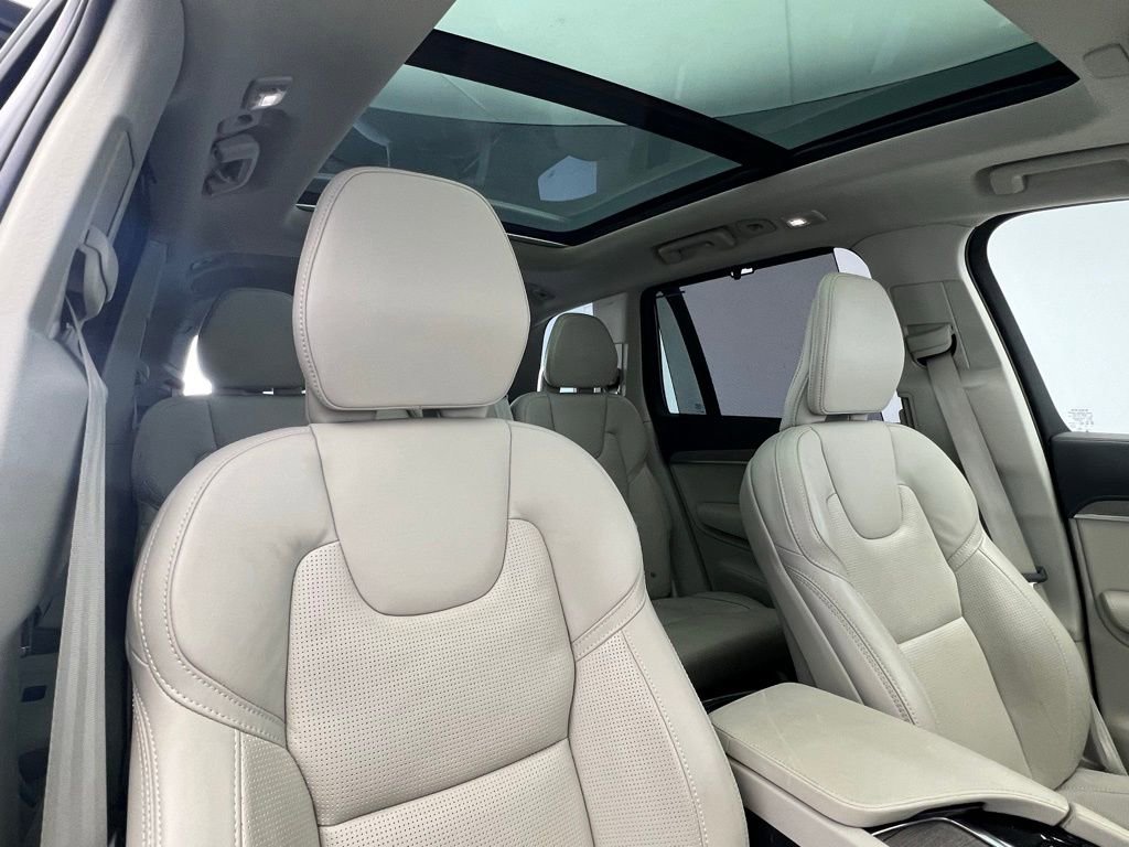 Used 2025 Volvo XC90 B6 Ultra w/ Protection Package Premier image 21