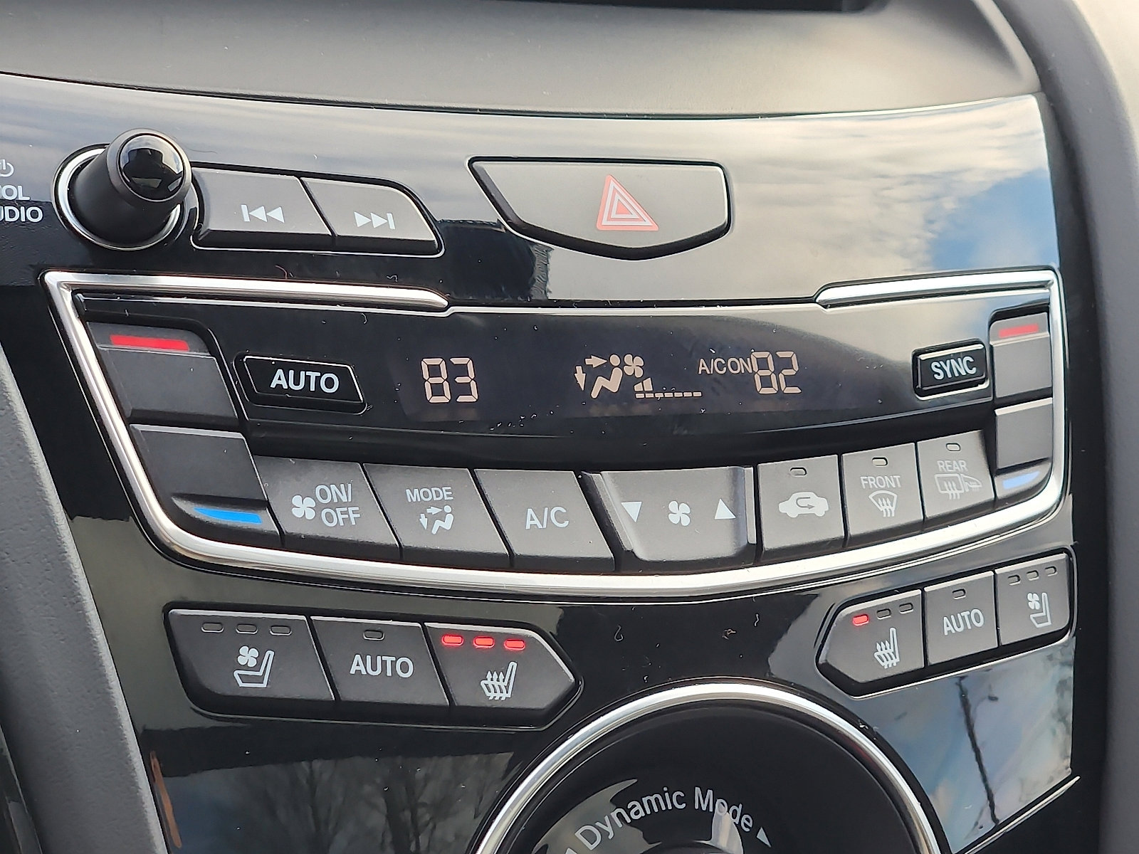 Certified 2024 Acura RDX SH-AWD w/ Advance Package image 16