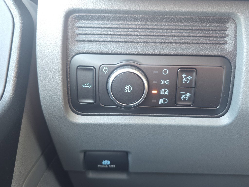 New 2026 Ford F350 XL w/ XL Chrome Package image 15