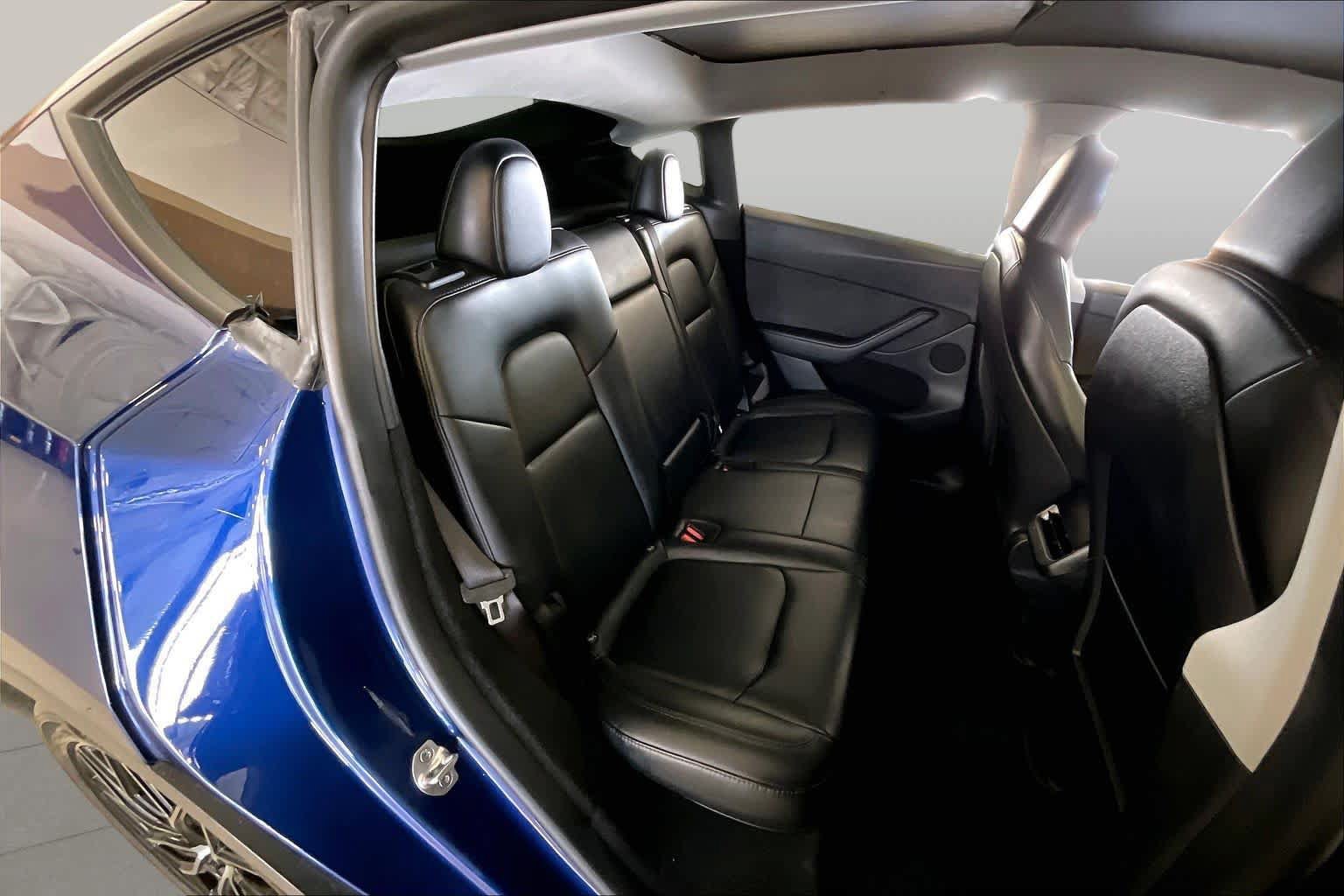 Used 2023 Tesla Model Y AWD image 17