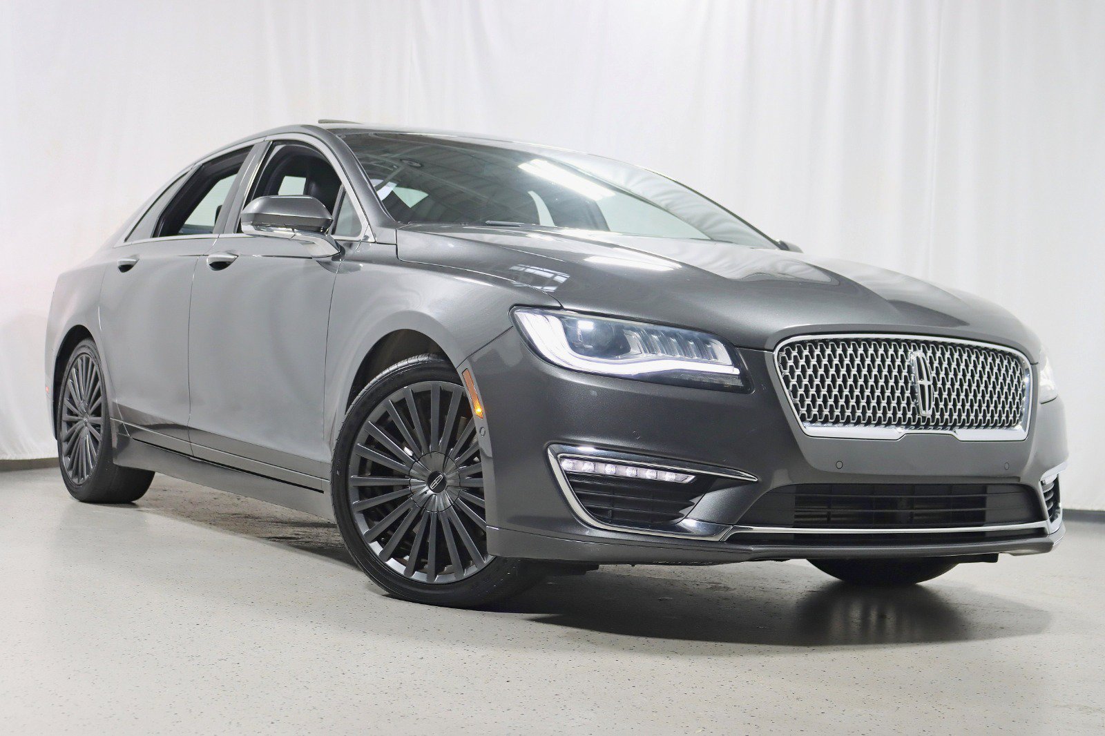 Used 2018 Lincoln MKZ Reserve w/ Technology Package AWD/4WD image 7