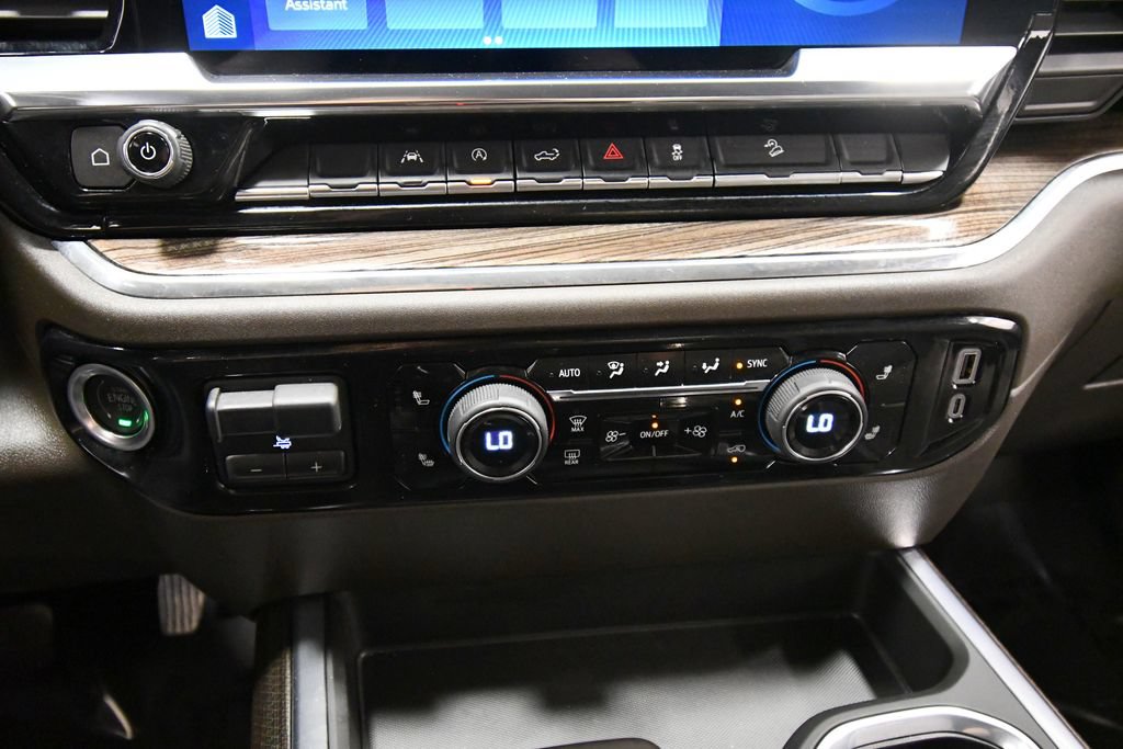 Used 2024 Chevrolet Silverado 1500 RST AWD/4WD image 25