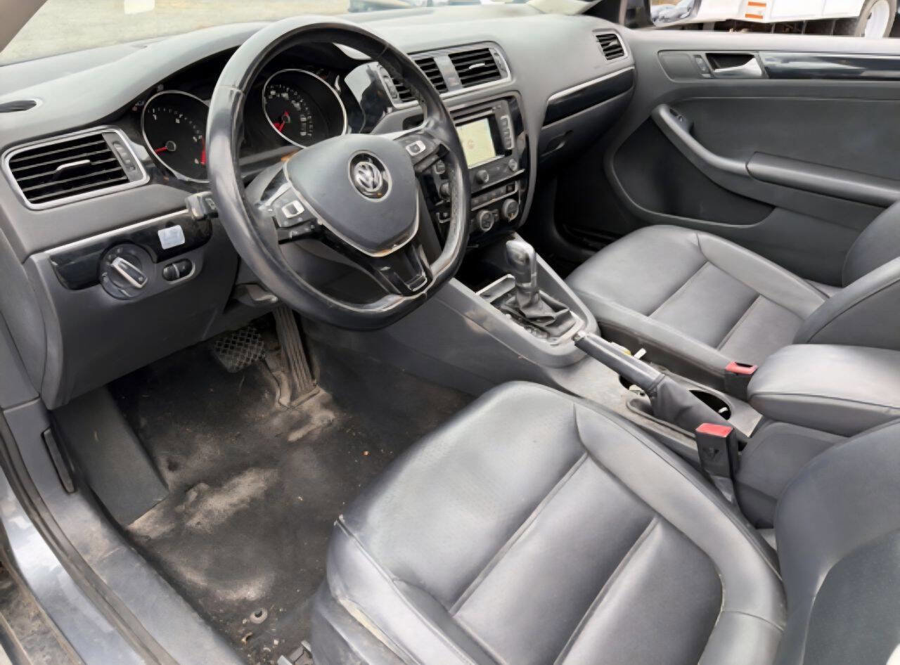 Used 2015 Volkswagen Jetta TDI SEL FWD image 9