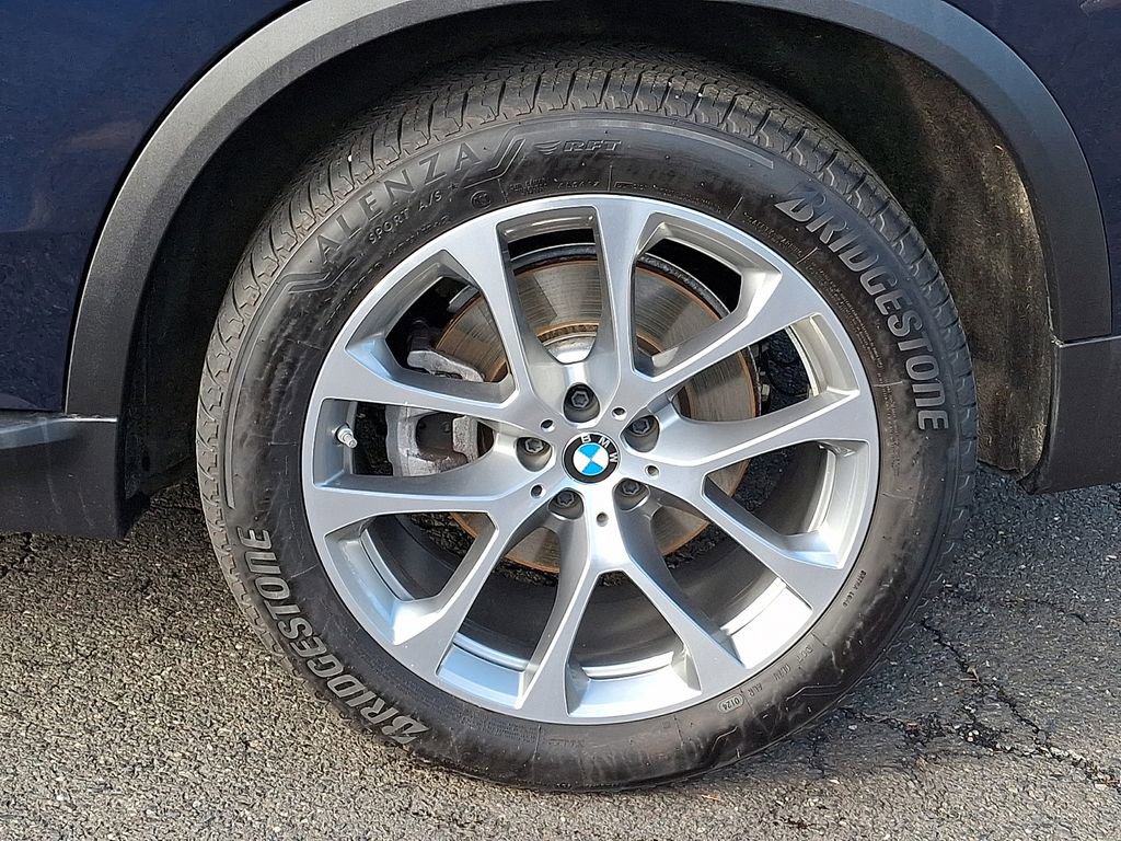Certified 2024 BMW X5 xDrive40i w/ Premium Package AWD/4WD image 6