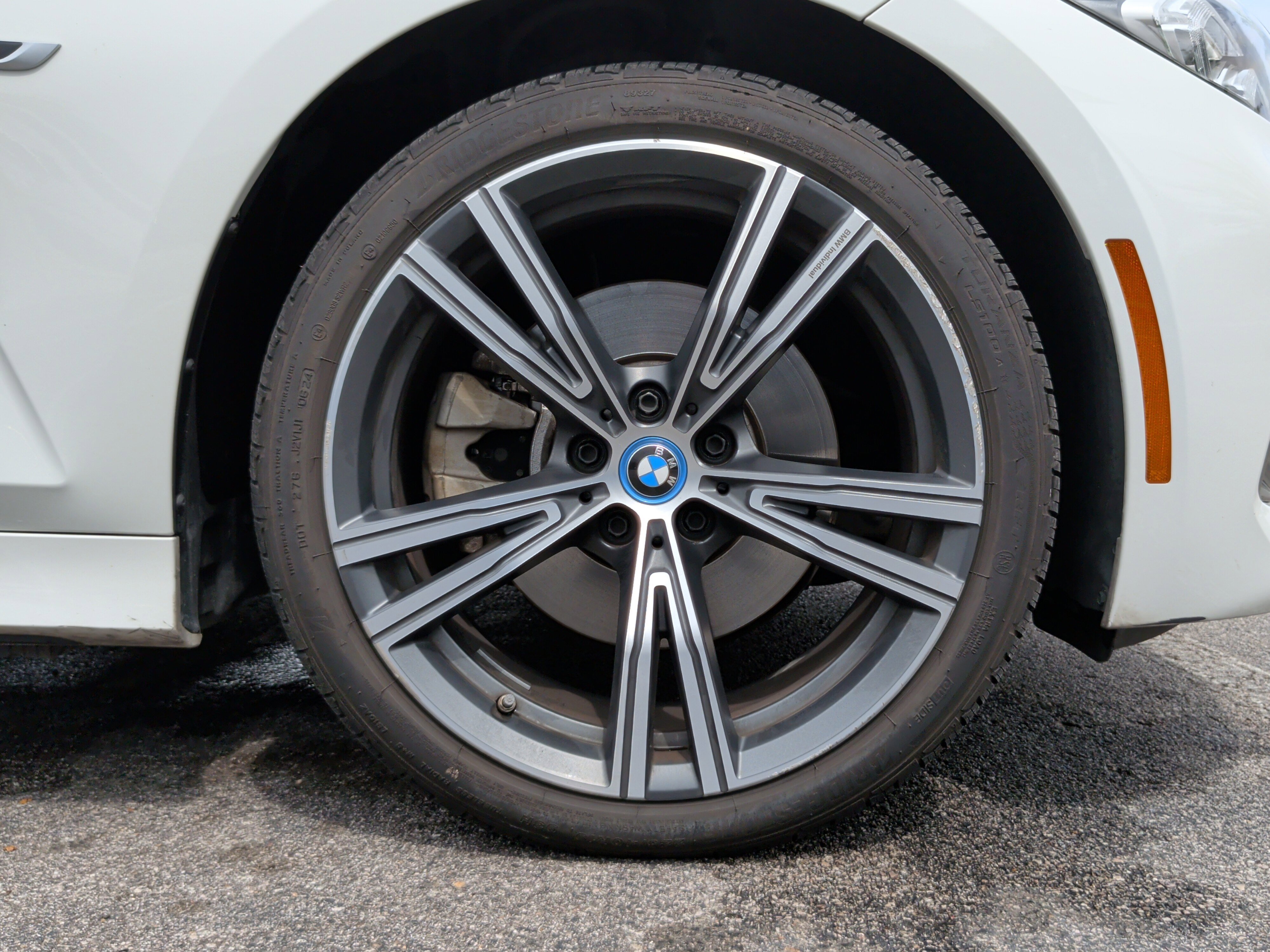 Certified 2023 BMW 330e w/ Premium Package RWD image 15