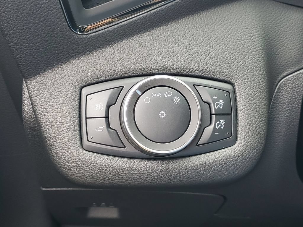 Used 2017 Ford Escape Titanium w/ Canadian Touring Package AWD/4WD image 20