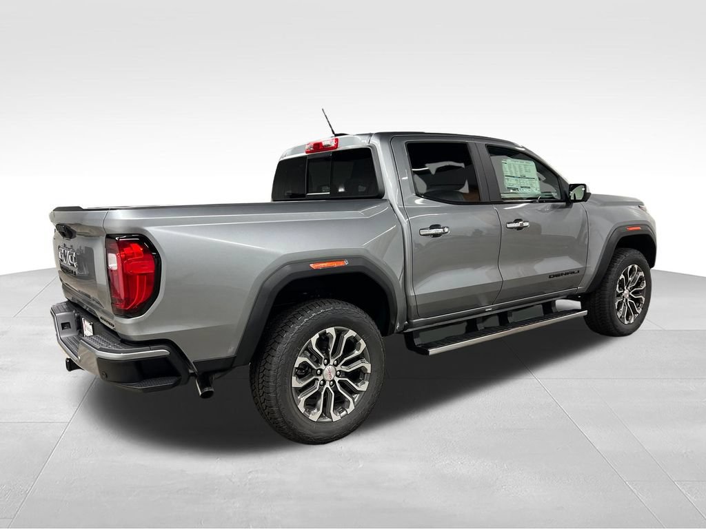 New 2026 GMC Canyon Denali w/ LPO, Black Badging Package AWD/4WD image 13