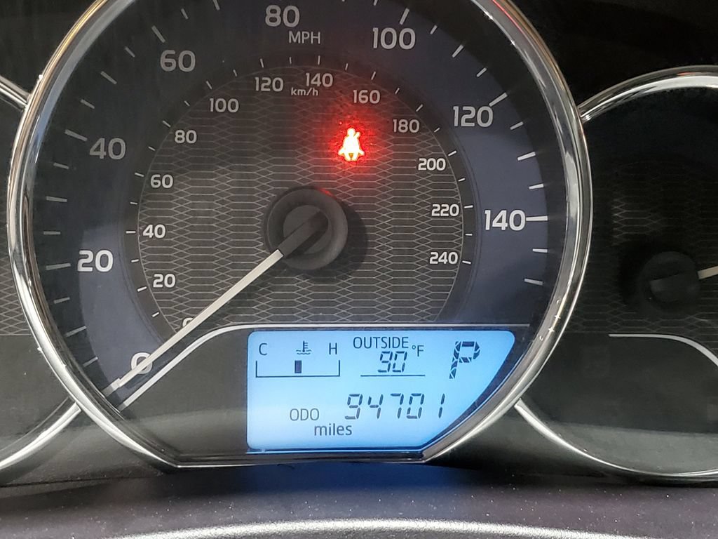 Used 2016 Toyota Corolla LE FWD image 32