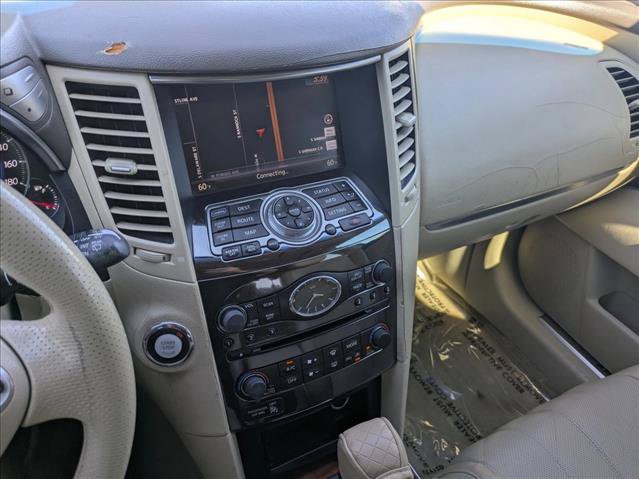 Used 2011 INFINITI FX35 2WD w/ Premium Pkg image 12