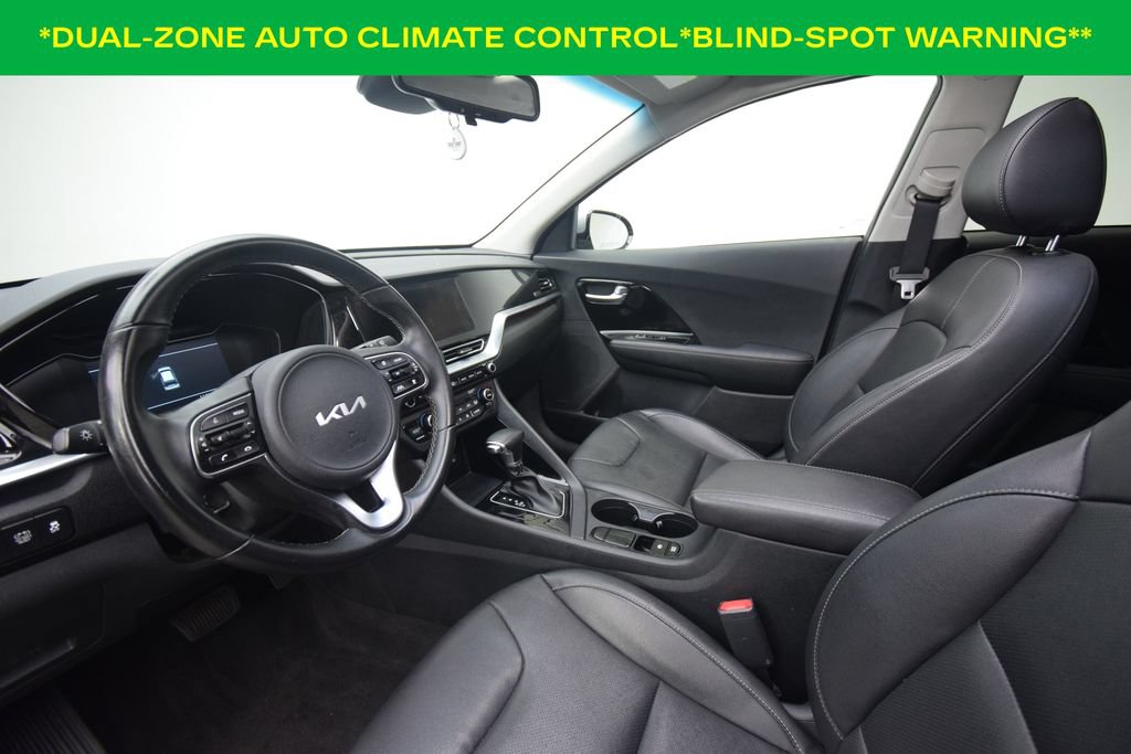 Used 2022 Kia Niro Touring Special Edition FWD image 11