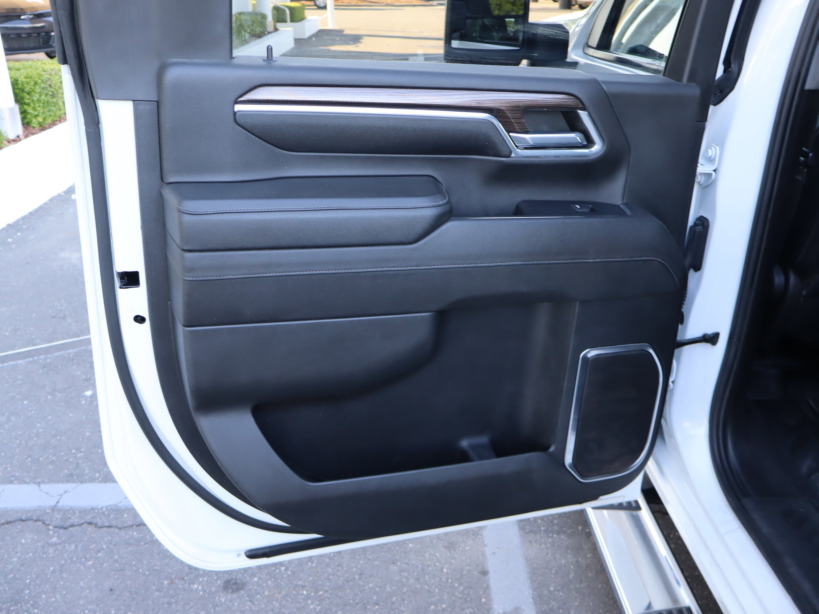 Used 2024 Chevrolet Silverado 3500 LT AWD/4WD image 32