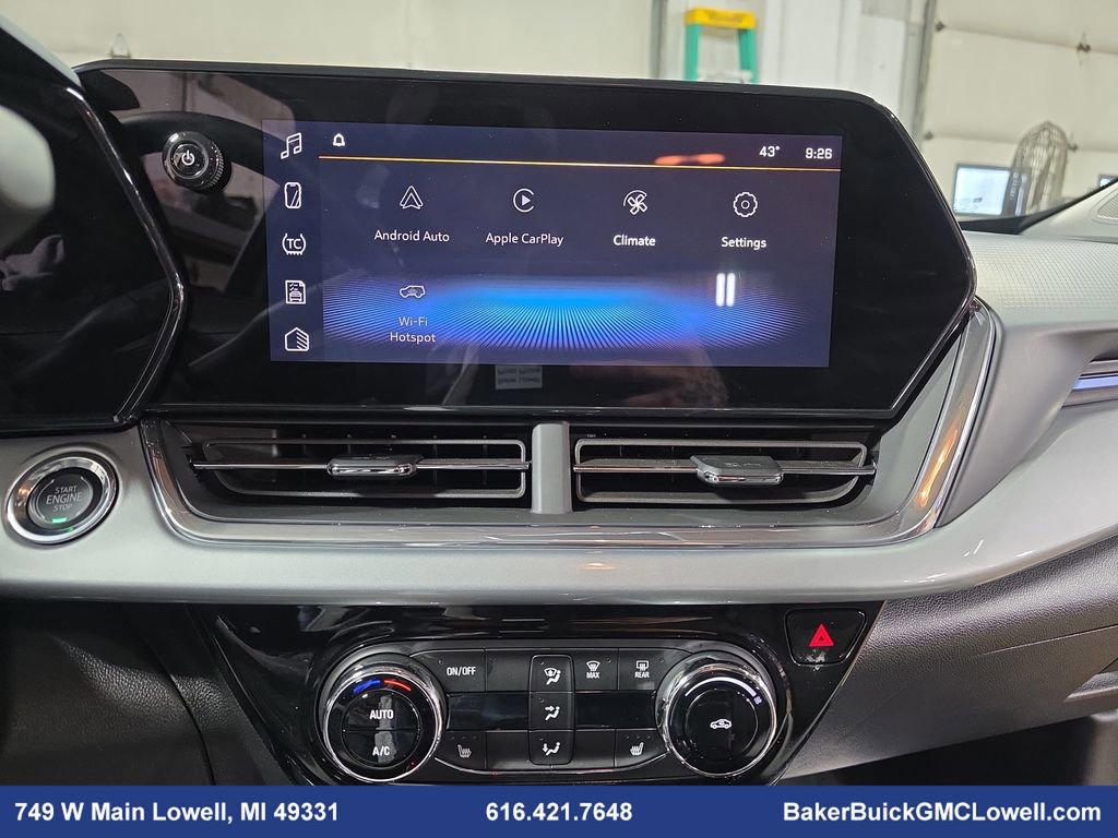 Used 2025 Chevrolet Trax LT w/ LT Convenience Package image 19