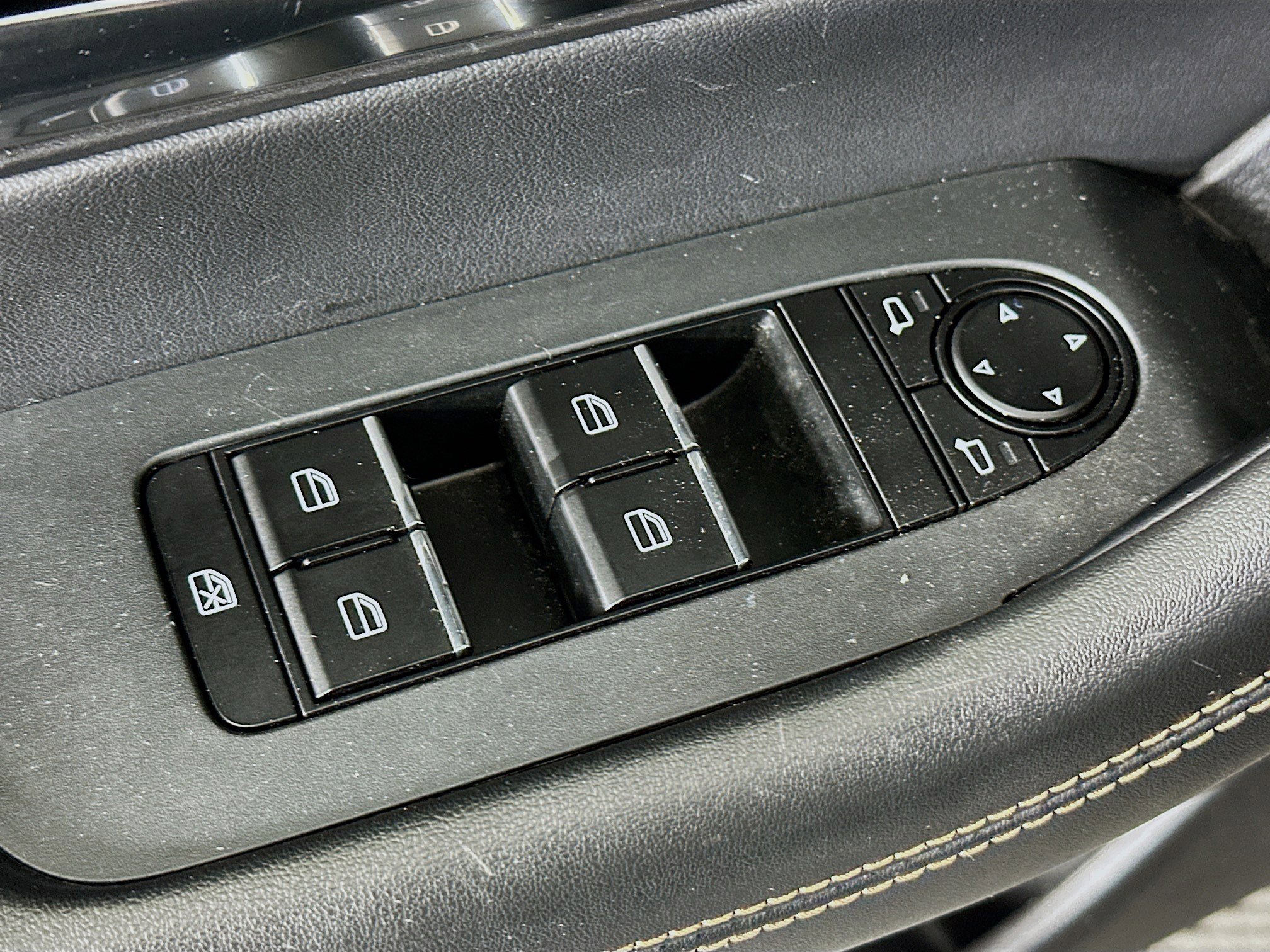 Used 2025 MAZDA CX-90 3.3 Turbo w/ Preferred Package image 15