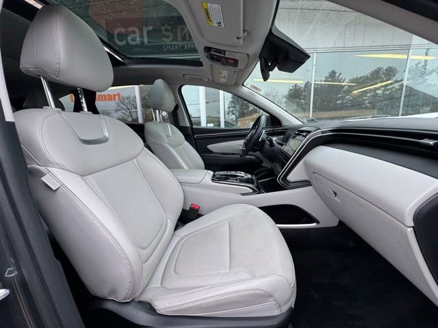 Used 2022 Hyundai Tucson Limited w/ Cargo Package image 12