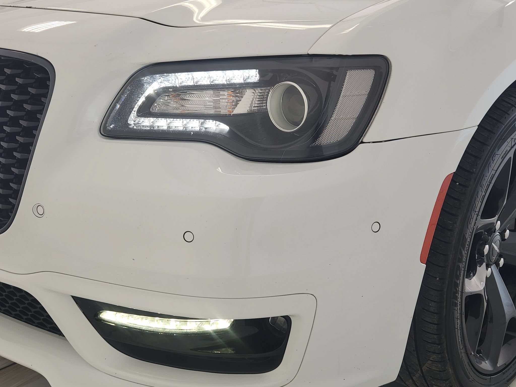 Used 2022 Chrysler 300 Touring L RWD image 9
