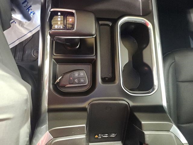 Used 2023 GMC Sierra 1500 SLT w/ SLT Premium Package image 17