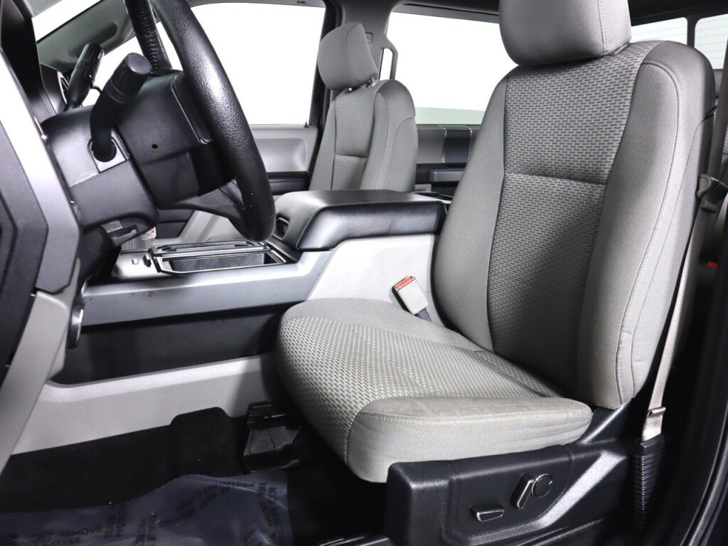 Used 2016 Ford F150 XLT w/ Equipment Group 302A Luxury AWD/4WD image 33