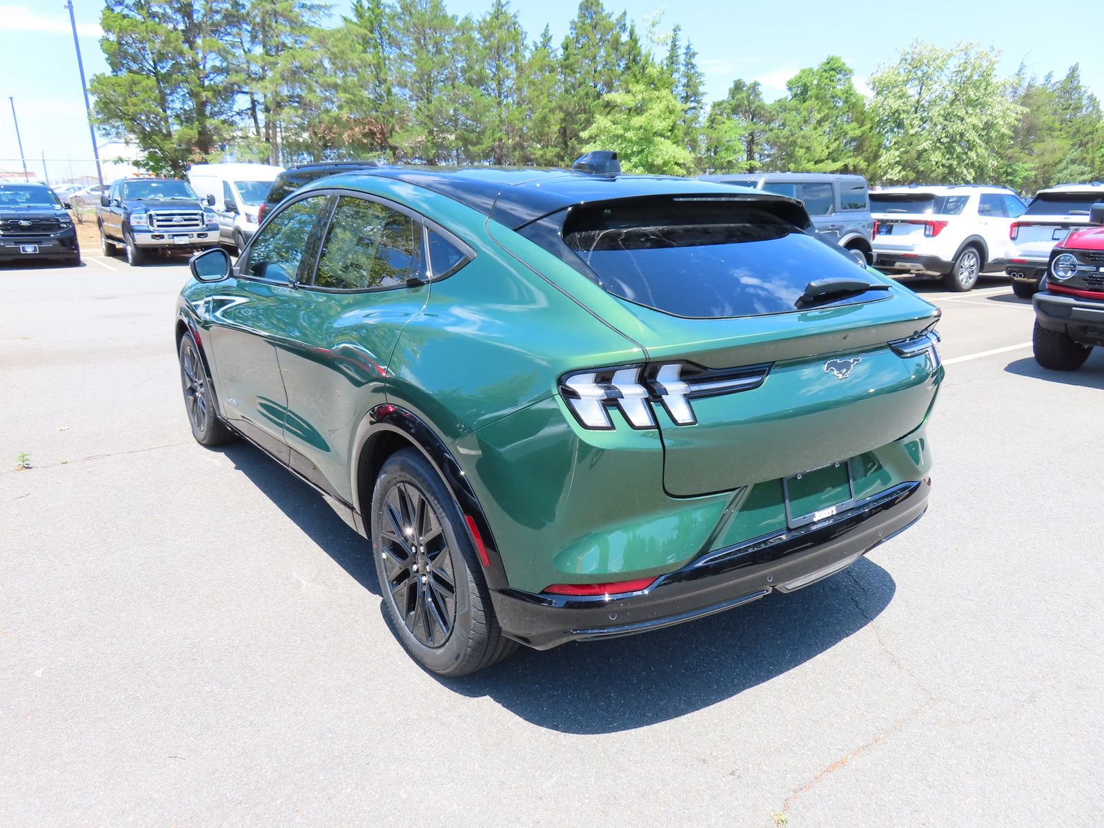 New 2026 Ford Mustang Mach-E Premium w/ Sport Appearance Package AWD/4WD image 6