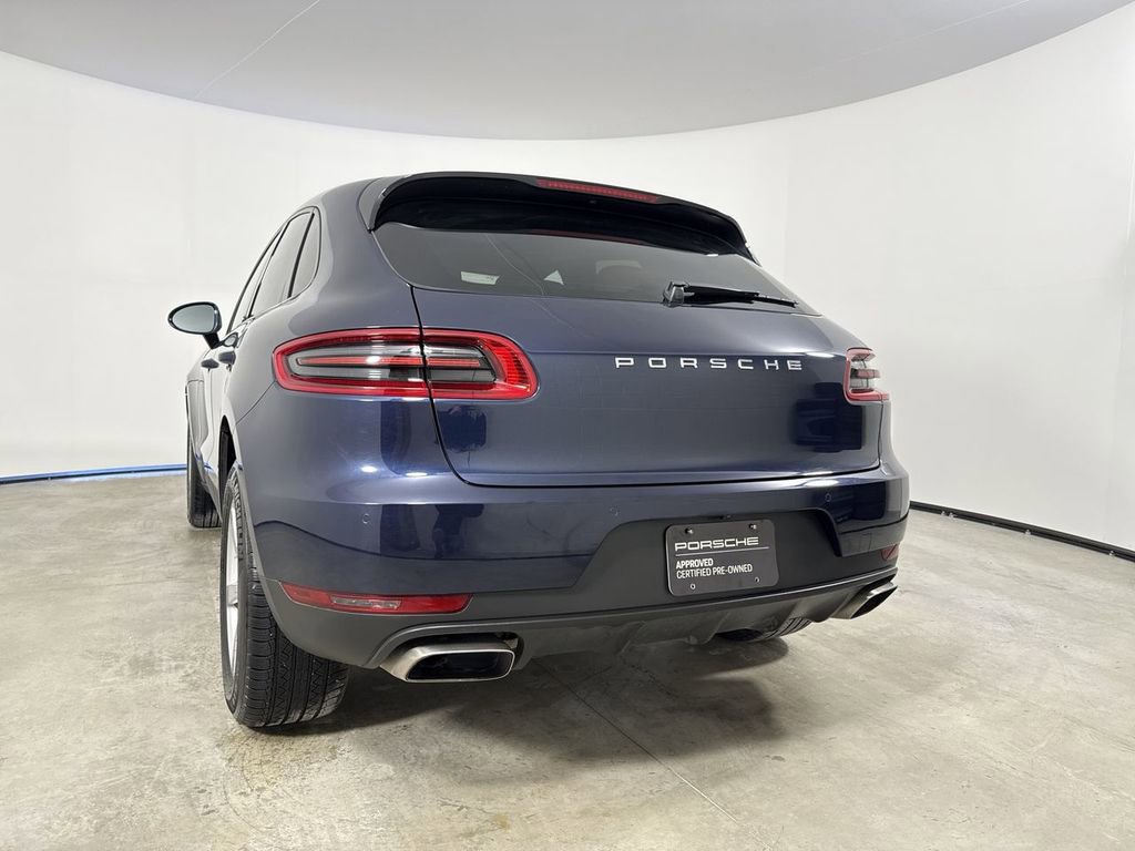 Certified 2018 Porsche Macan image 19
