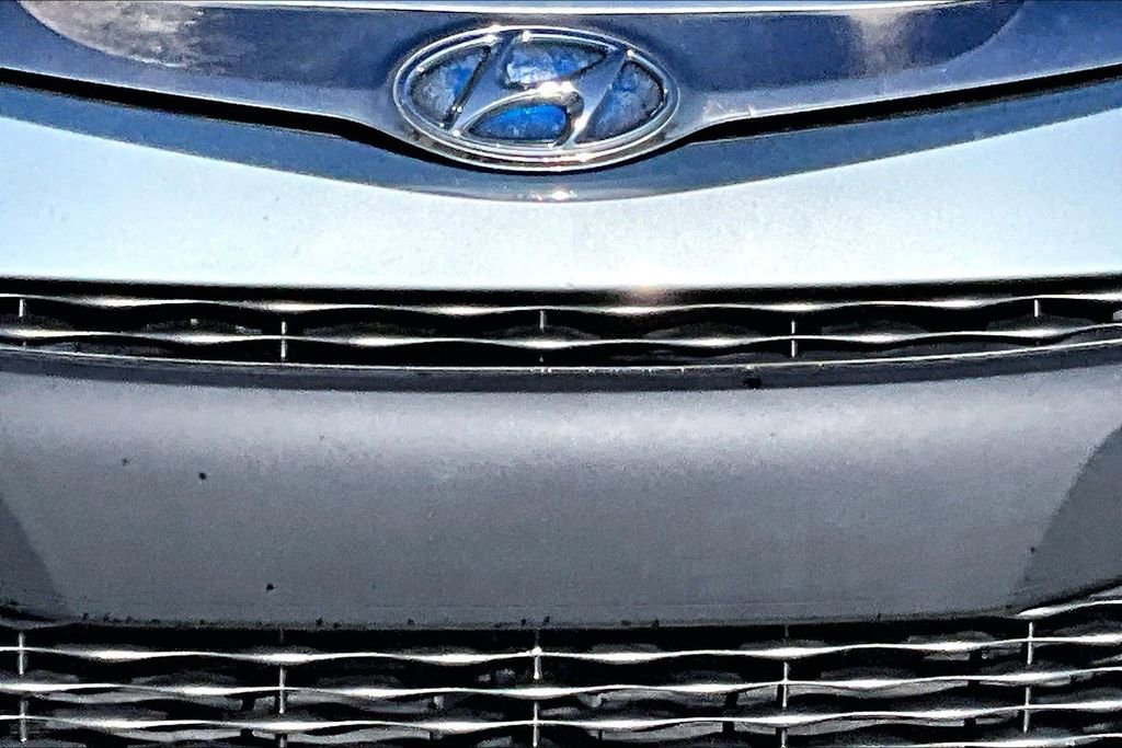 Used 2015 Hyundai Sonata Hybrid image 12