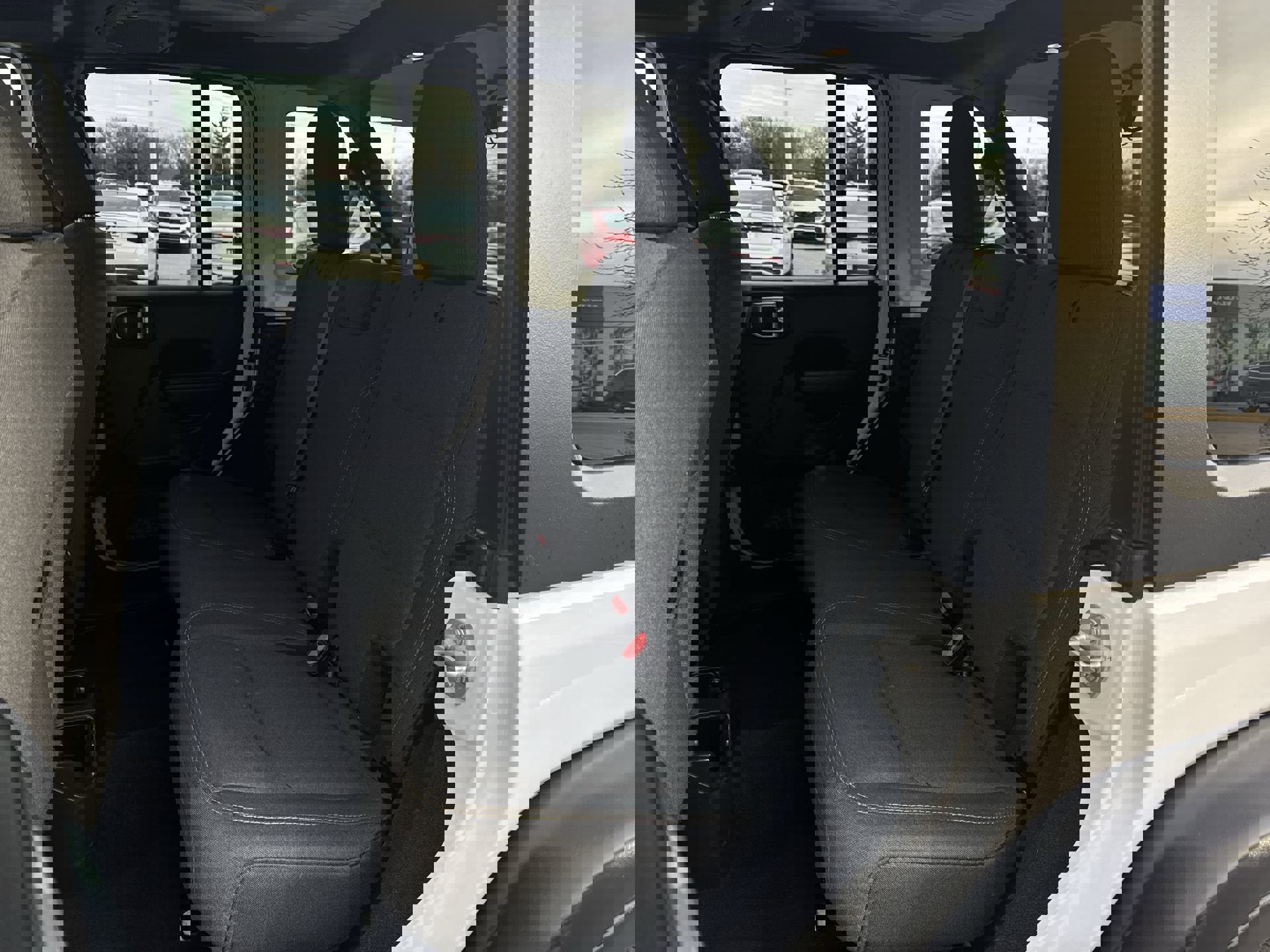 Used 2024 Jeep Wrangler Unlimited Sport image 26