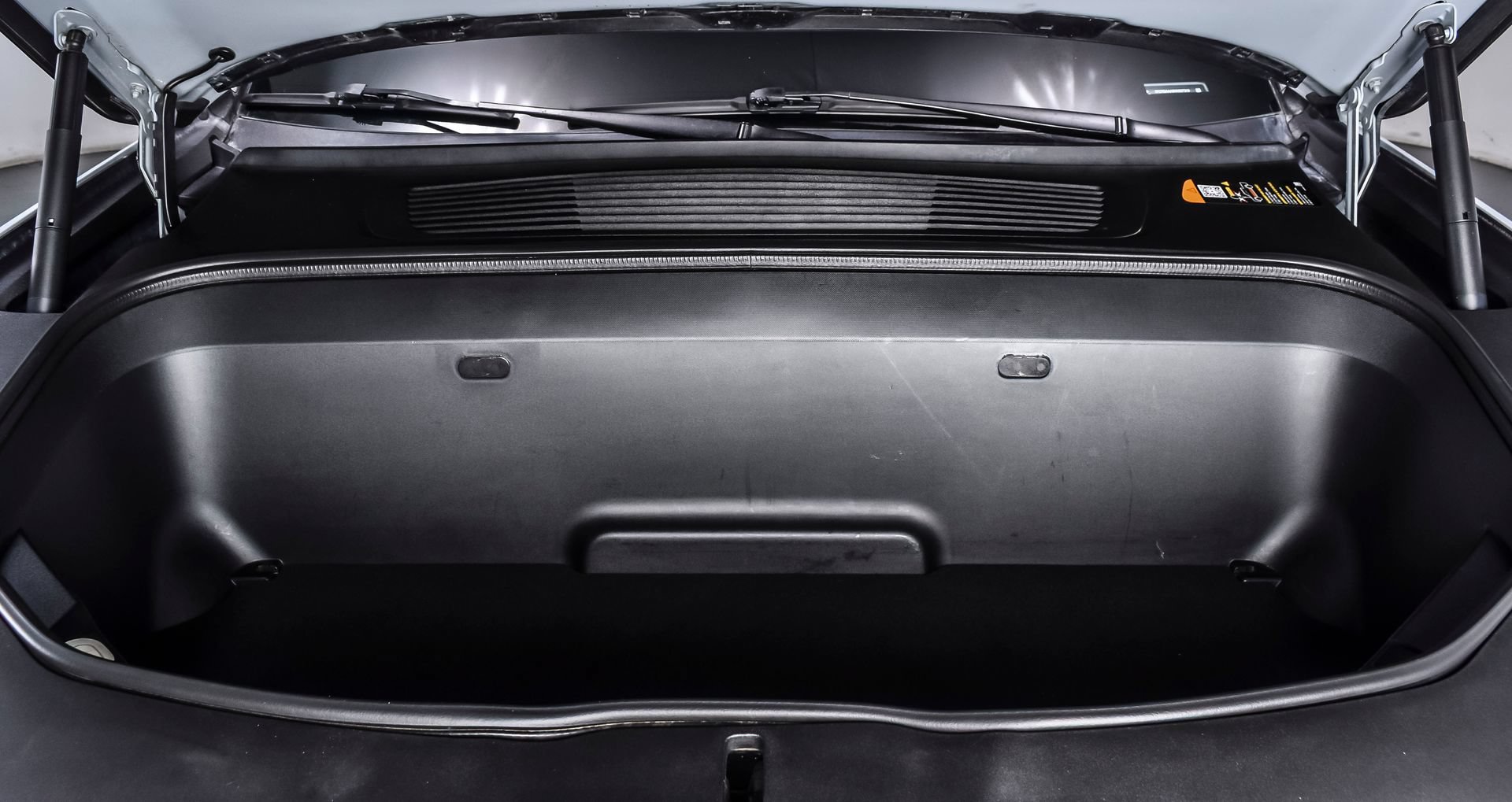 Used 2022 Rivian R1T Adventure AWD/4WD image 9