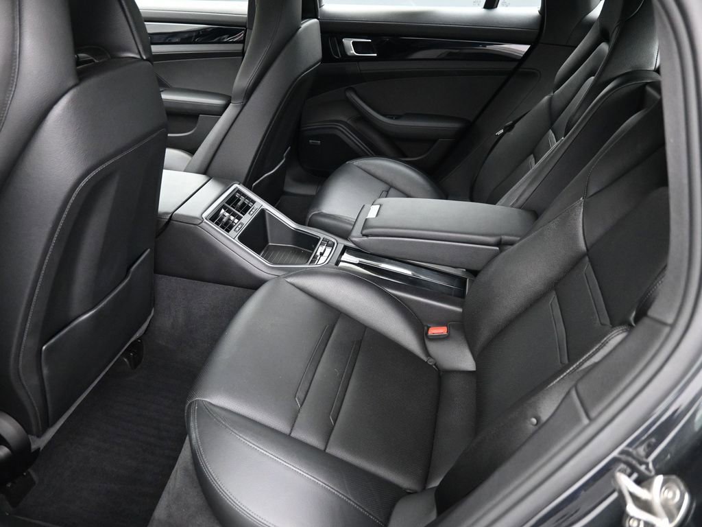 Certified 2018 Porsche Panamera 4 AWD/4WD image 7
