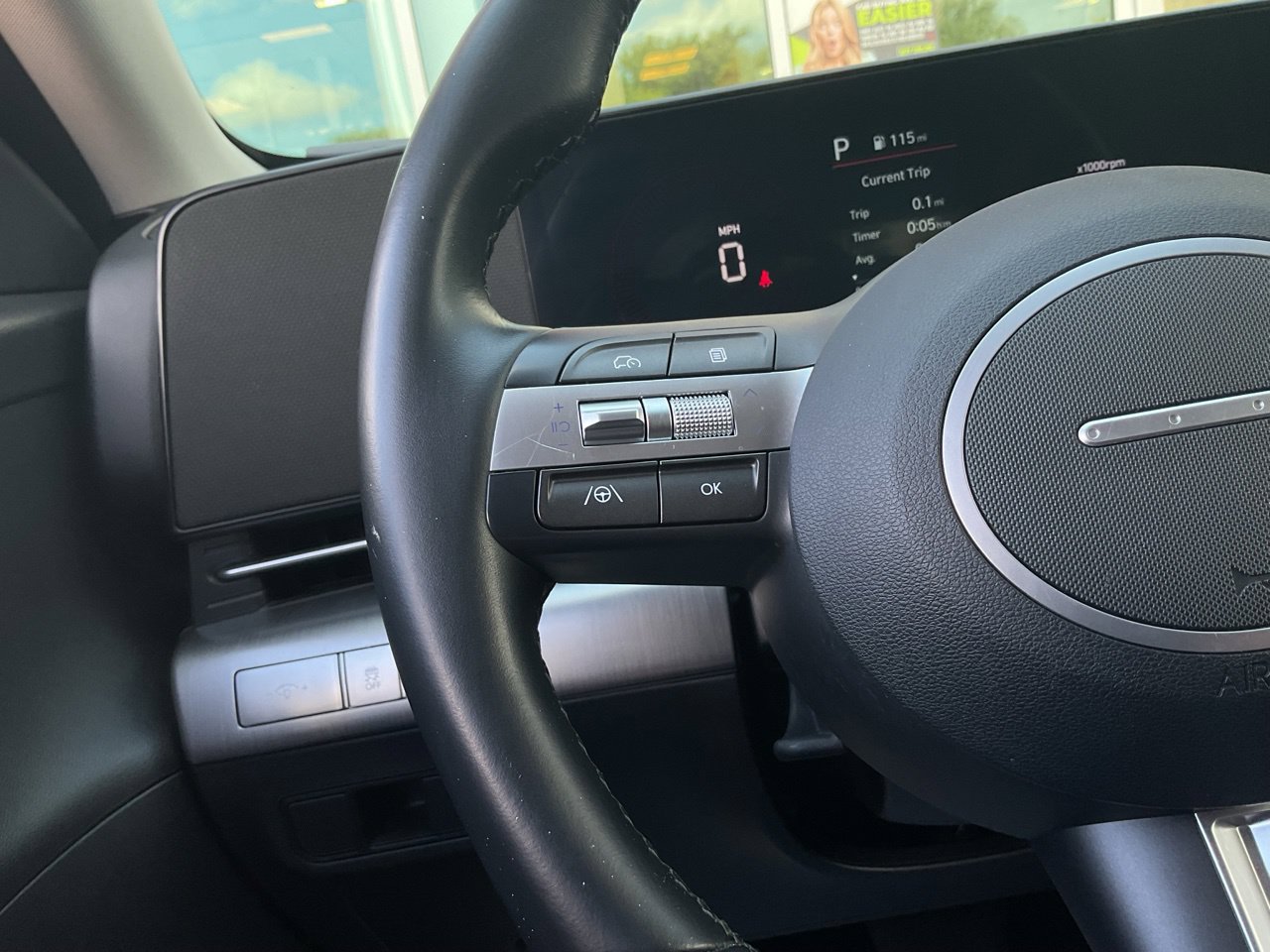 Used 2025 Hyundai Kona SEL FWD image 32