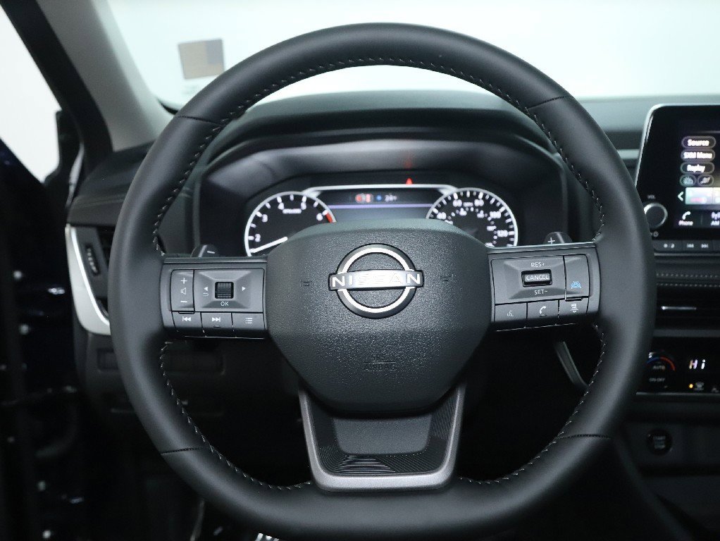 Used 2026 Nissan Rogue SV image 20