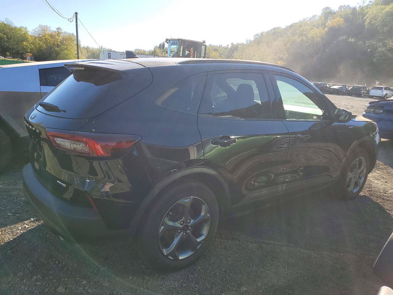 Used 2025 Ford Escape ST-Line AWD/4WD image 5