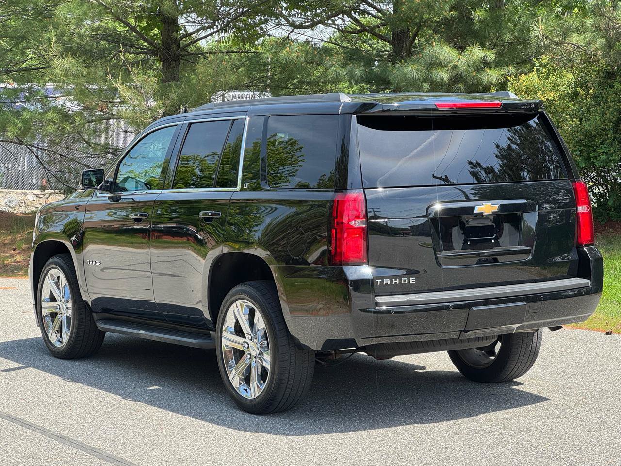 Used 2018 Chevrolet Tahoe LT AWD/4WD image 4