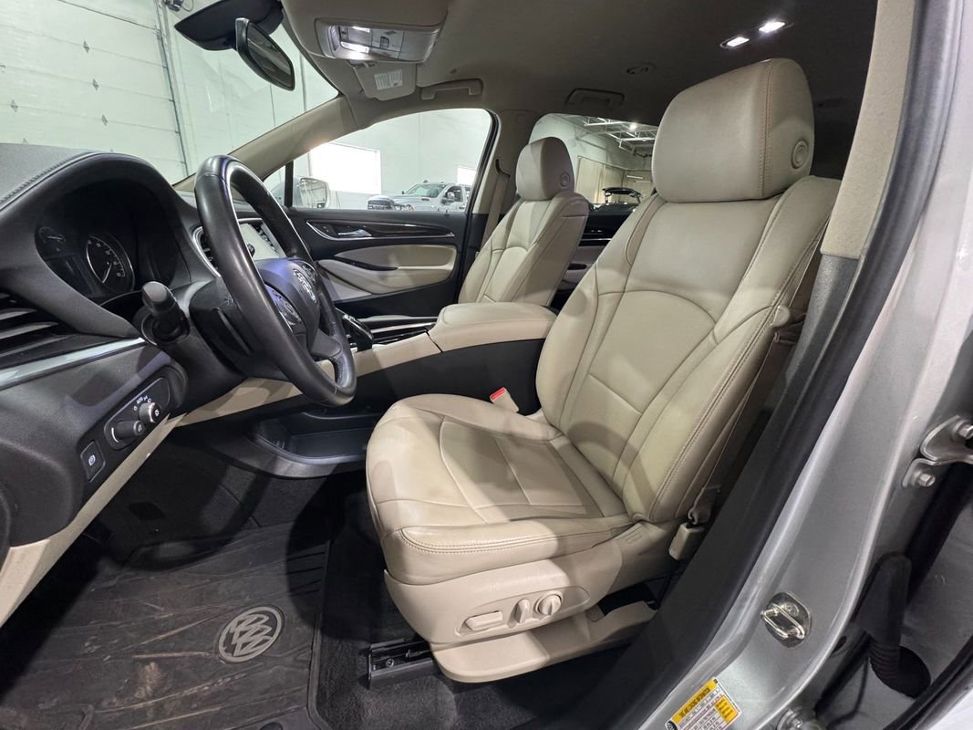 Used 2019 Buick Enclave Essence image 9