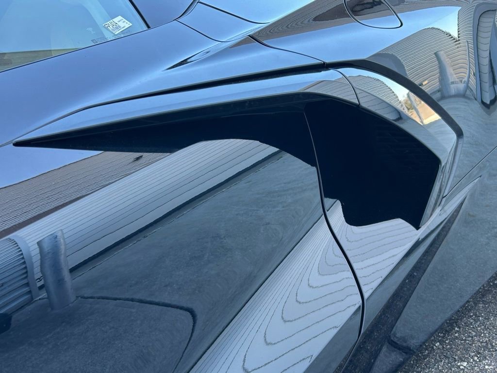 Used 2025 Chevrolet Corvette Stingray Premium Cpe w/ 3LT image 32