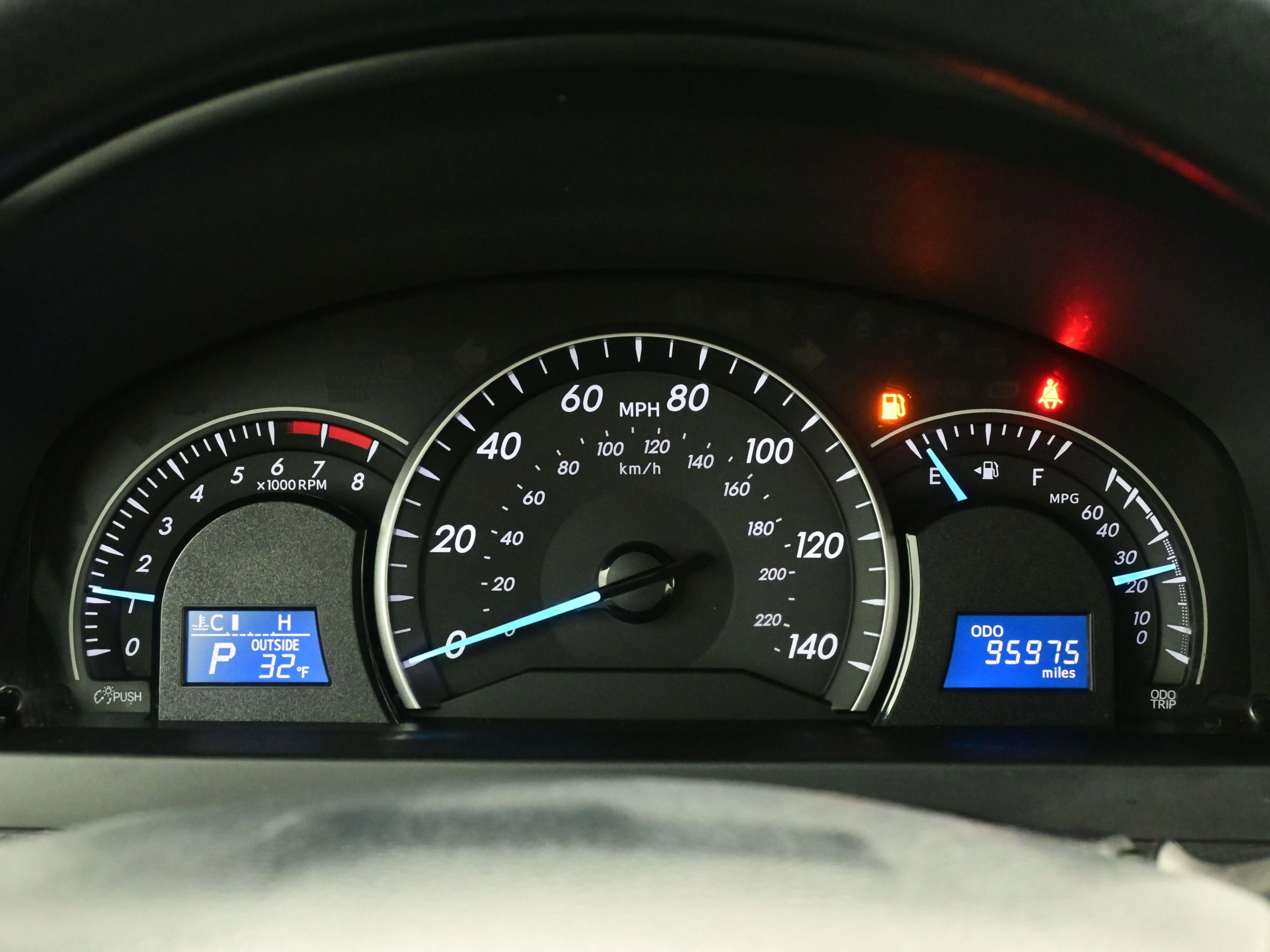 Used 2013 Toyota Camry L image 21