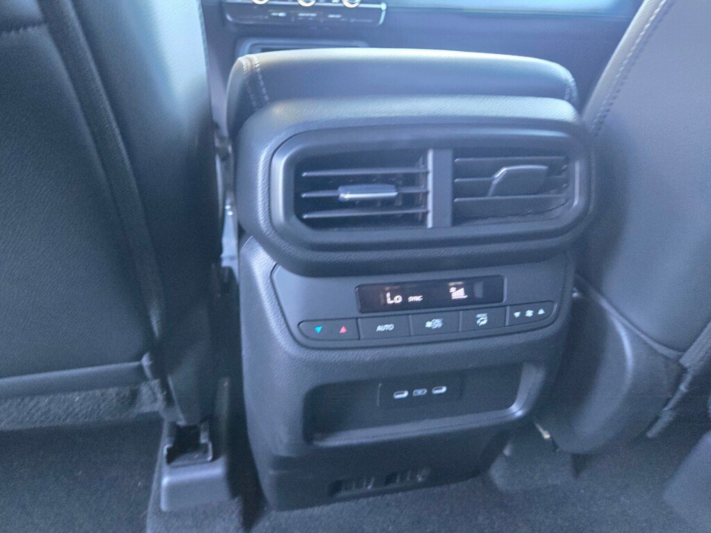 Certified 2025 Honda Pilot EX-L image 16